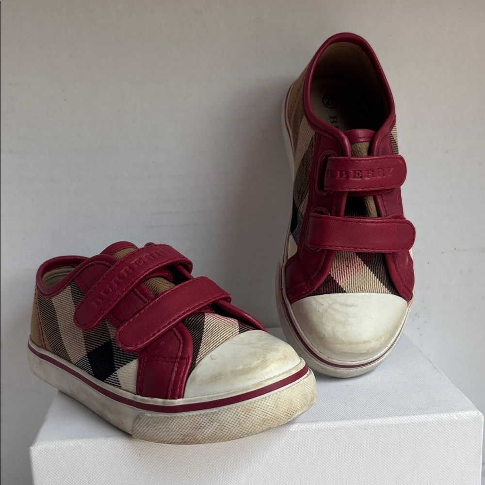 Burberry Kids Sneakers in Red and Beige size 27 preowned